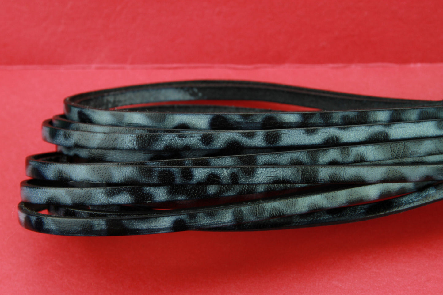 MADE in EUROPE 24'' leopard  leather cord, 5mm flat black and gray leather cord, 5mm flat leather cord (SEF5FLEO)