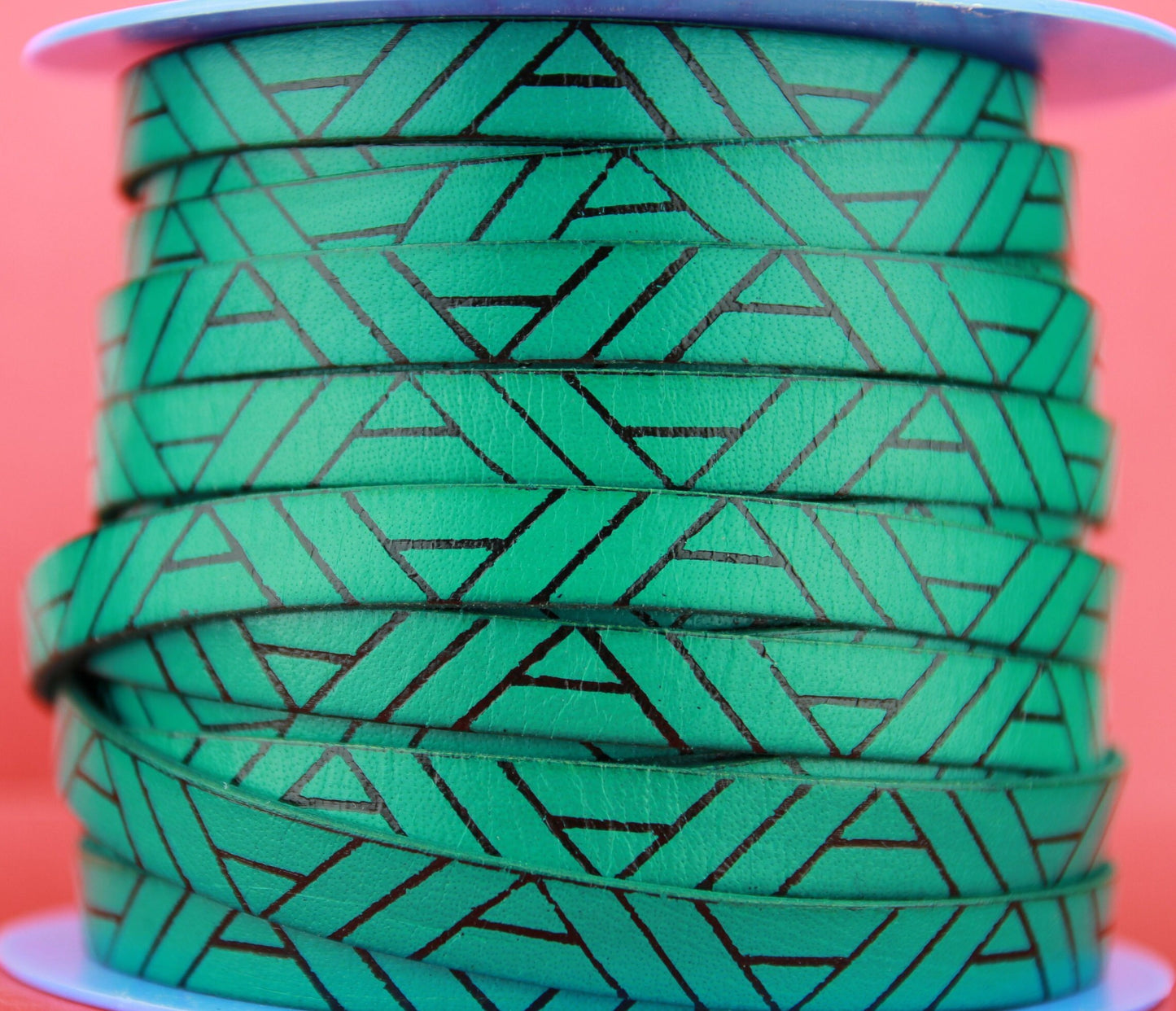 MADE in EUROPE 24'' geometric pattern flat leather cord, 10mm flat leather cord, 10mm geometric printed leather cord (vm10mulgeom)
