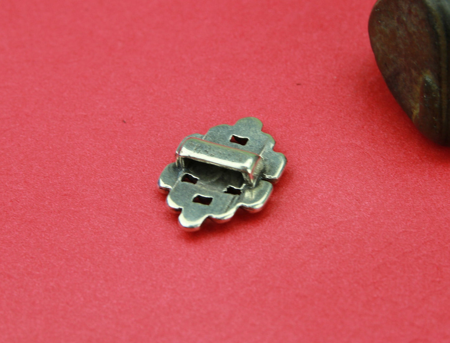 FS0124>>MADE in EUROPE 2 zamak sliders, 10mm flat cord slider, 10mm leather cord sliders, zamak beaded slider Qty2