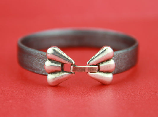 FC0101>>MADE in EUROPE zamak snap clasp, silver flat cord clasp, 10mm flat cord clasp, flat cord snap clasp Qty1