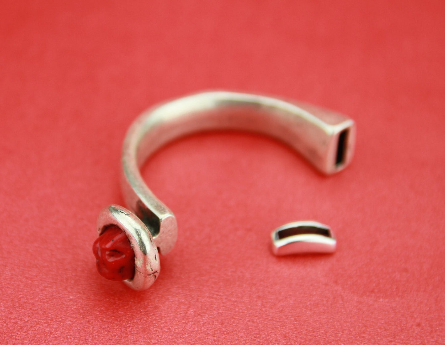 B0039>>MADE in EUROPE zamak button half bracelet +loop maker slider, zamak half bracelet for 5mm flat cord, Qty1