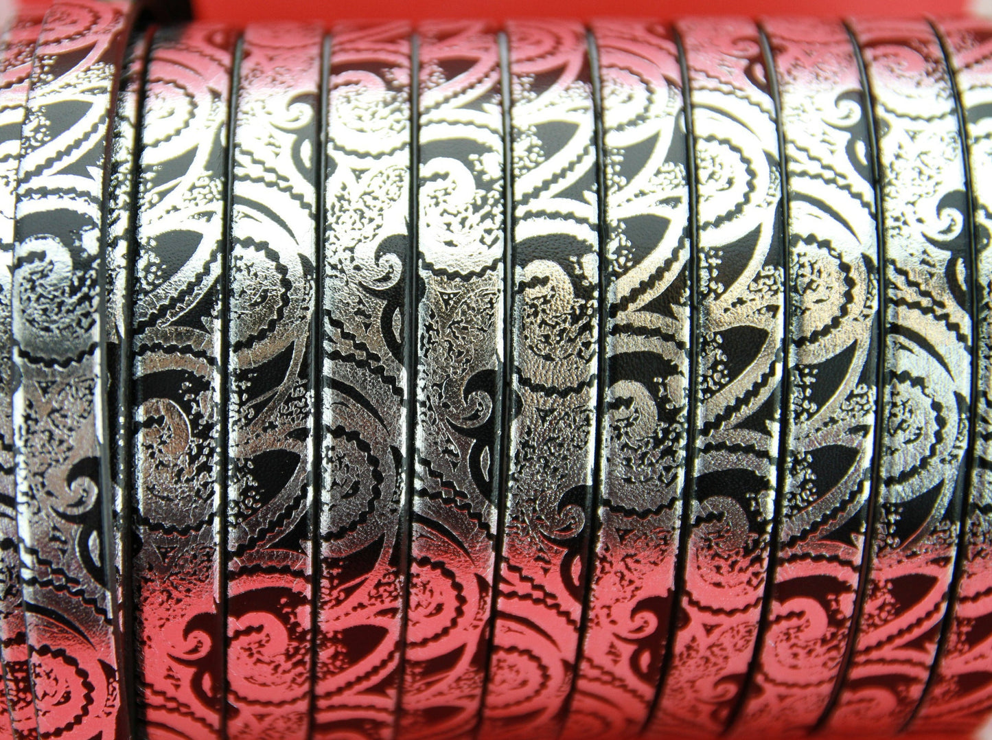 MADE in SPAIN 24" flat leather cord, black engraved leather cord with silver pattern (504/01S)