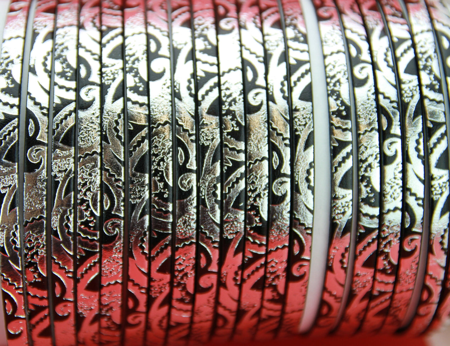 MADE in SPAIN 24" flat leather cord, black engraved leather cord with silver pattern (504/01S)
