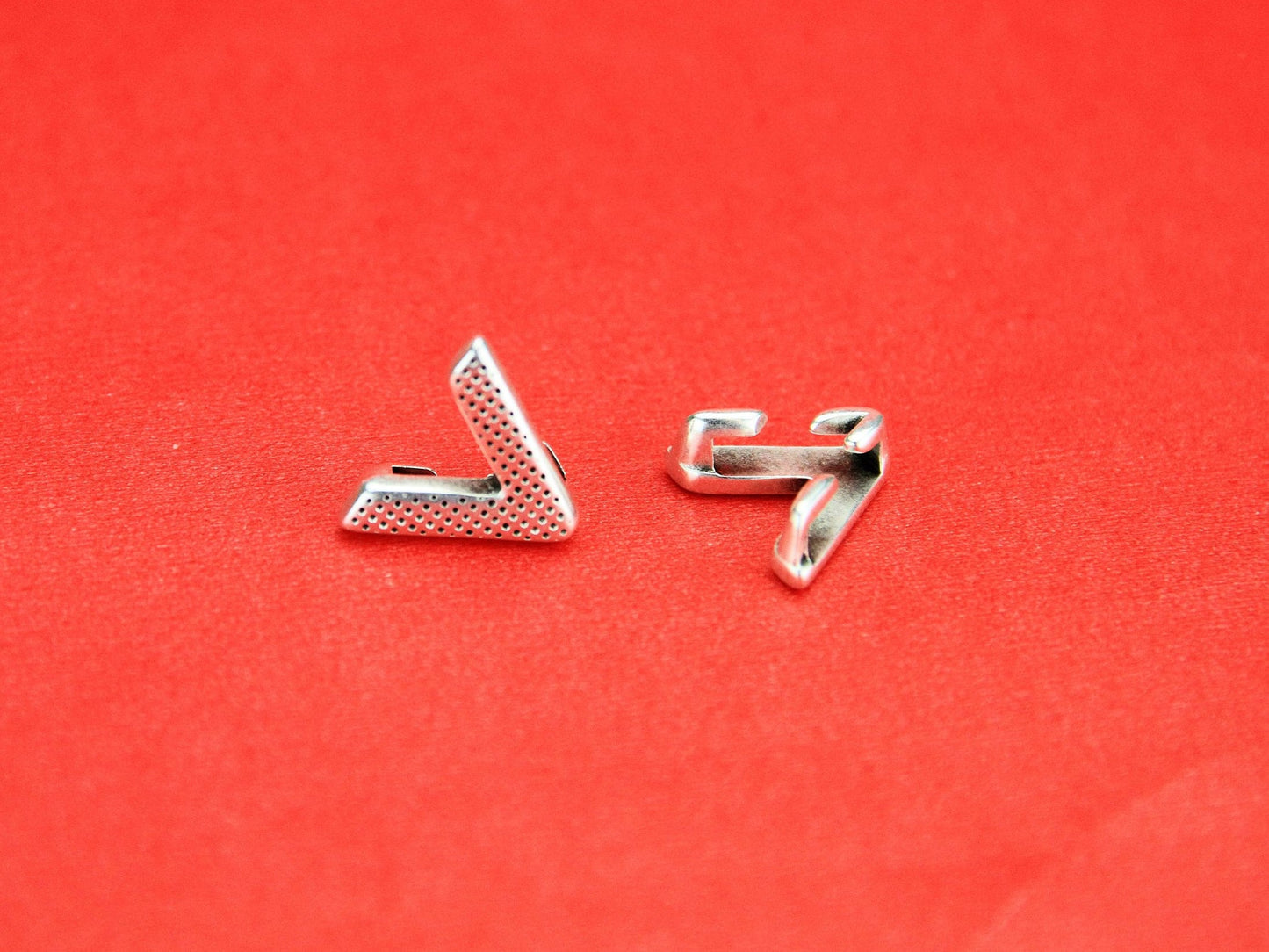 FS0027>> MADE IN EUROPE 2 zamak triangle sliders, flat cord slider, 10mm flat cord sliders, silver triangle sliders Qty2