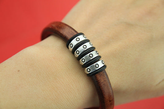 7/4 MADE IN EUROPE 6 zamak ring sliders, licorice ring slider, silver ring sliders(PF8517) Qty6