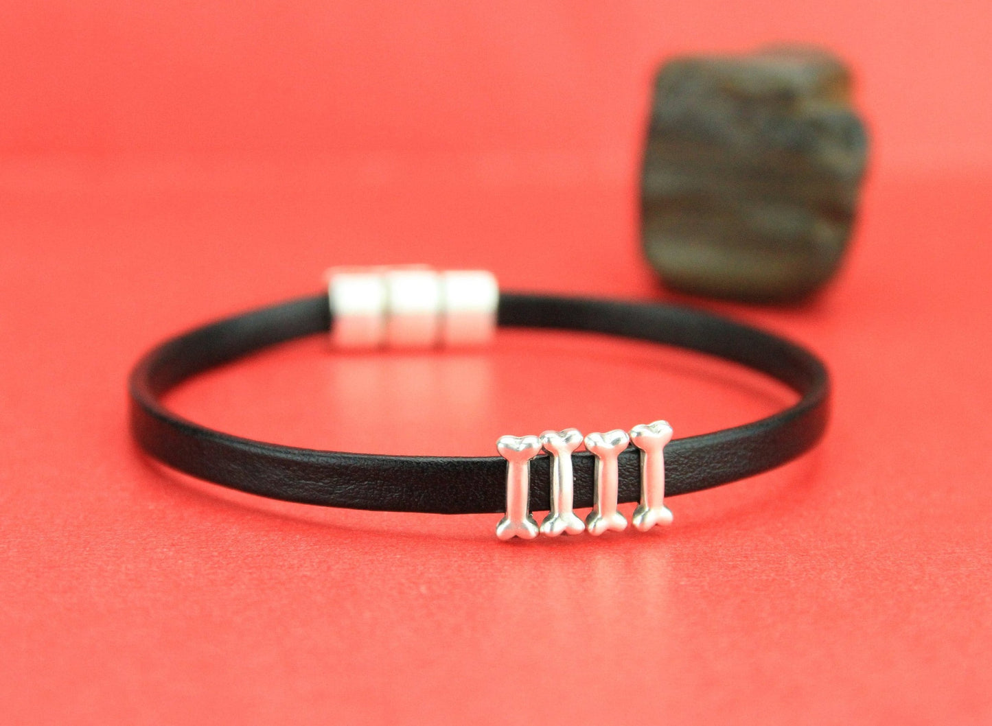 FS0022>>MADE in EUROPE 4 zamak bone sliders for 5mm flat cord, flat 5mm cord slider, zamak bone sliders qty4