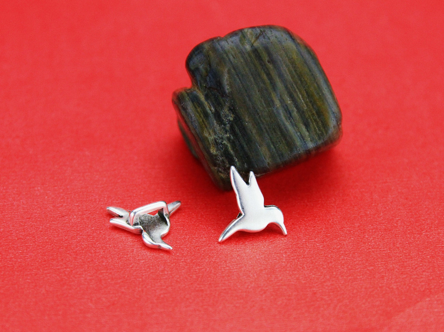 FS0023>>MADE in EUROPE 2 zamak bird sliders, silver hummingbird sliders, 5mm flat cord slider, 5mm flat cord slider qty2