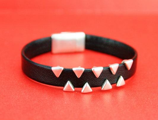 FS0030>> MADE IN EUROPE 2 zamak triangle sliders, flat cord sliders, 10mm flat cord sliders, silver triangular sliders Qty2