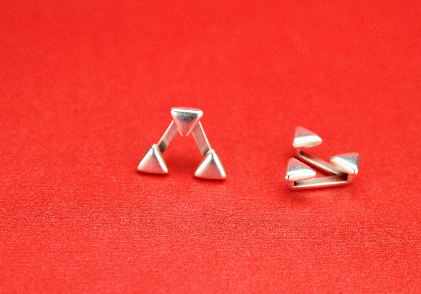 FS0030>> MADE IN EUROPE 2 zamak triangle sliders, flat cord sliders, 10mm flat cord sliders, silver triangular sliders Qty2
