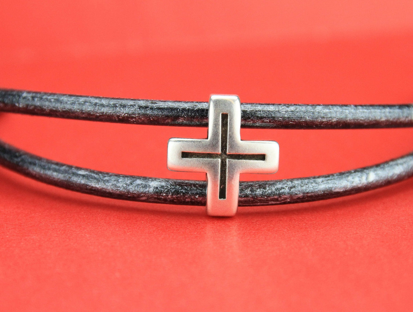 C0004>>MADE in EUROPE 2 zamak cross connectors, silver cross connectors, 5mm round cord connector,   Qty2