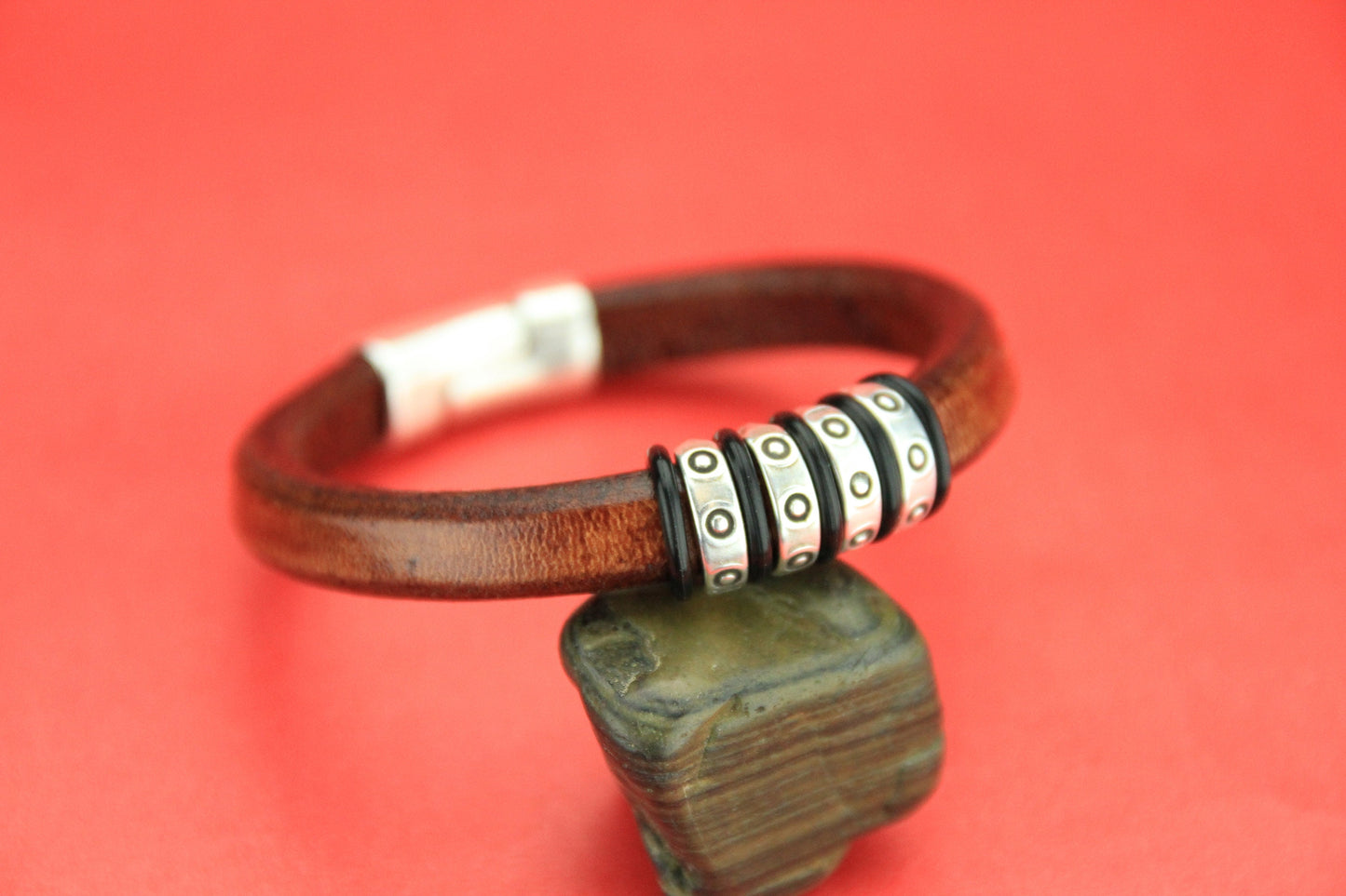 7/4 MADE IN EUROPE 6 zamak ring sliders, licorice ring slider, silver ring sliders(PF8517) Qty6