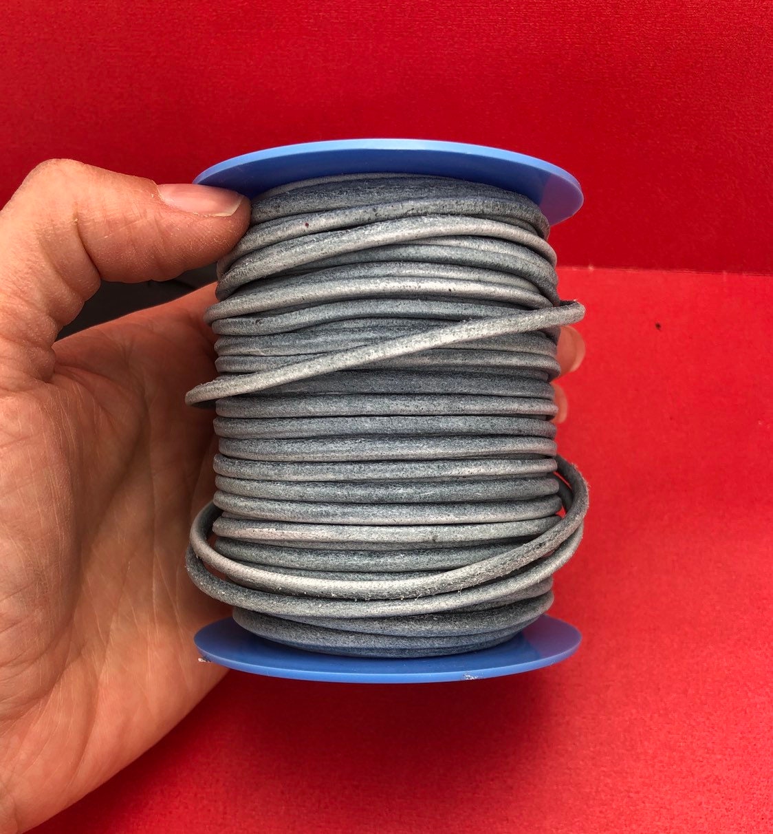 MADE in EUROPE 2 yards of suede cord, 3mm round suede cord (3croazu)
