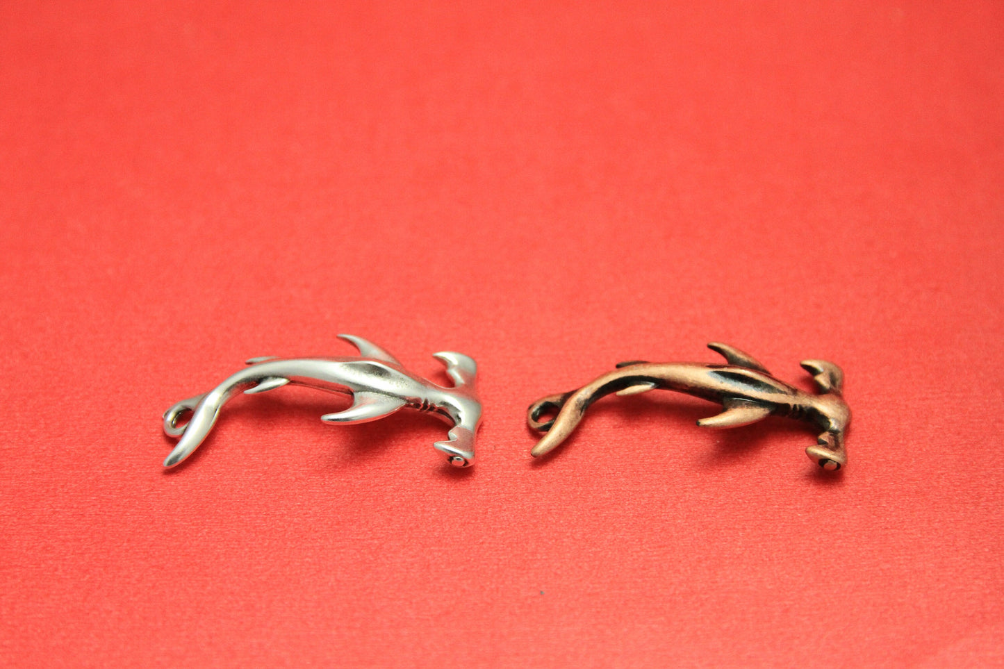 FC0301>>MADE in EUROPE zamak hammerhead shark hook clasp, shark hook clasp Qty1