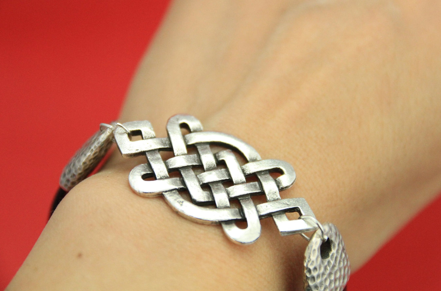 C0007>> MADE in EUROPE zamak Celtic knot connector, bracelet infinity knot connector, qty1