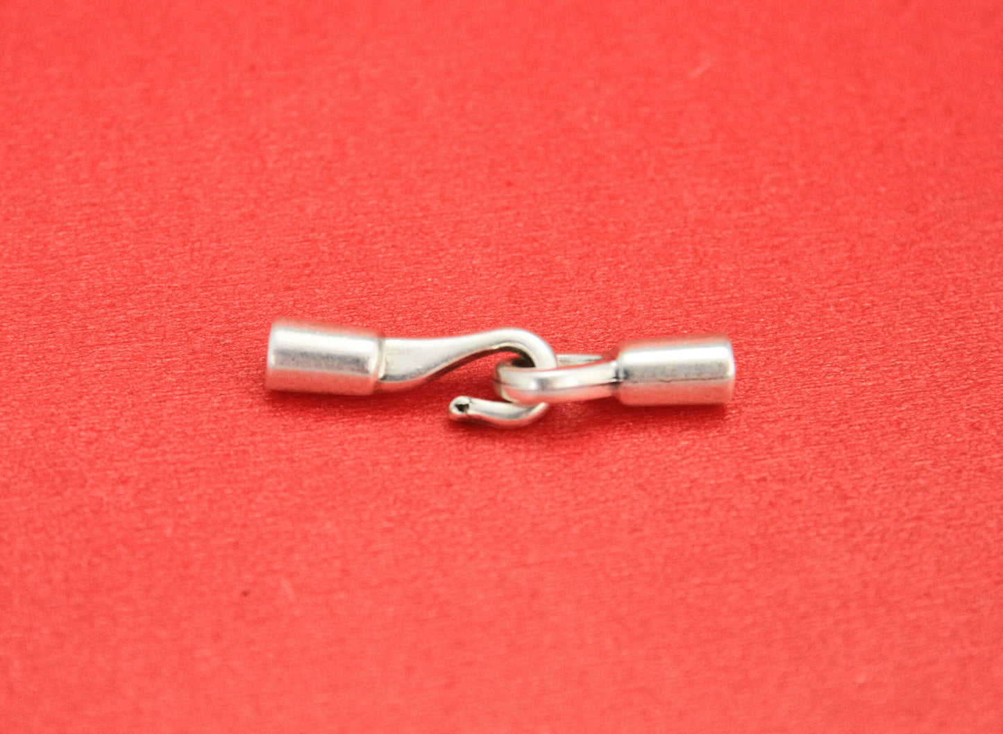 RC0138>>MADE in EUROPE 2mm round cord hook clasp, 2mm cord zamak hook clasp, (75824/02) Qty1set