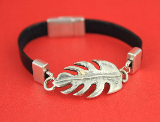C0002>>MADE in EUROPE zamak leaf connector, bracelet connector, bracelet leaf connector qty1