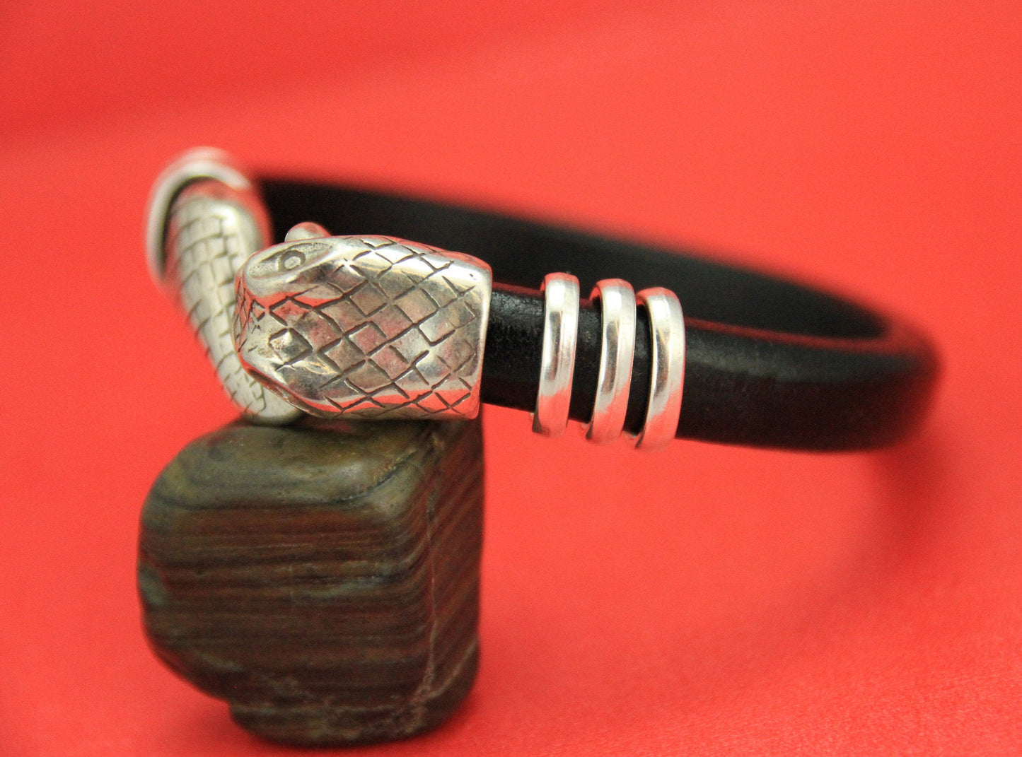 LS0003>>MADE IN EUROPE 6 zamak ring sliders, licorice ring sliders, silver and copper ring sliders Qty6