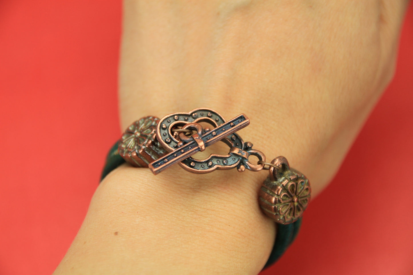 RC0152>>MADE IN EUROPE 4mm round cord toggle clasp, wrap bracelet toggle clasp (X2777)