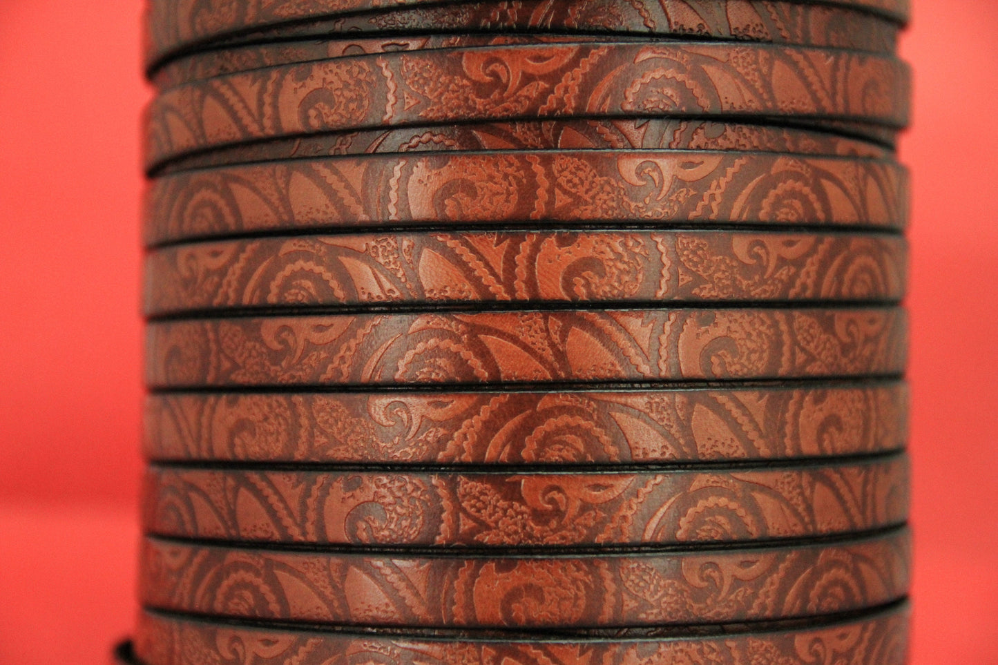 MADE in EUROPE 24'' flat 10mm engraved leather cord, 10mm flat leather cord, 10mm embossed leather cord (503/10/26)