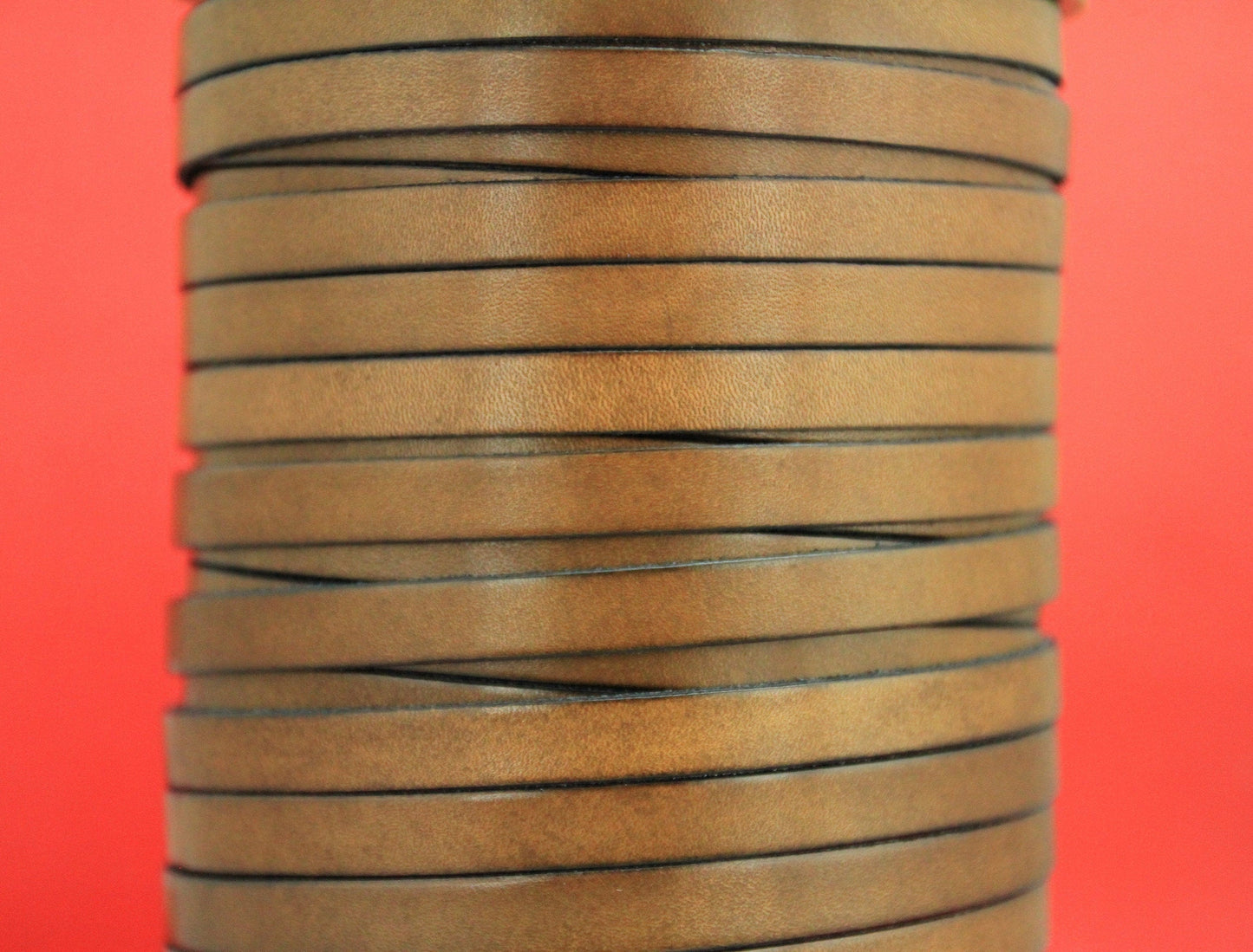 MADE in EUROPE 24" flat leather cord, 10mm leather cord, genuine leather cord (MARF10TAU)