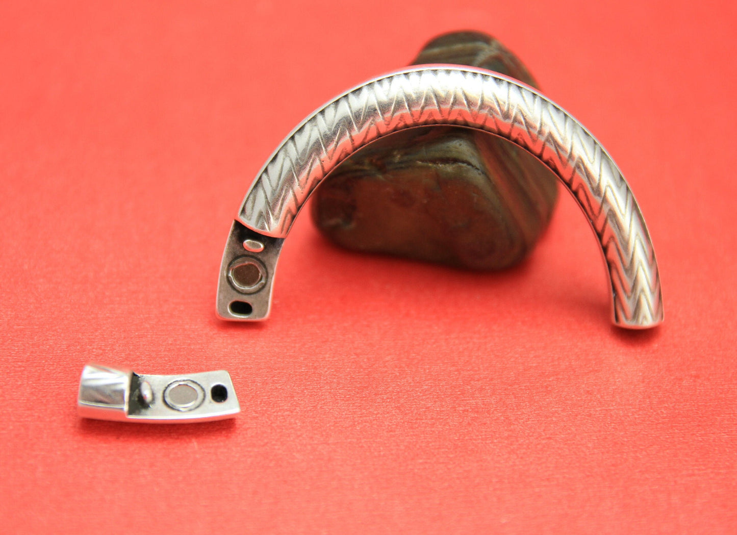 B0075>> MADE IN EUROPE  zamak half bracelet, zamak half bracelet qty 1