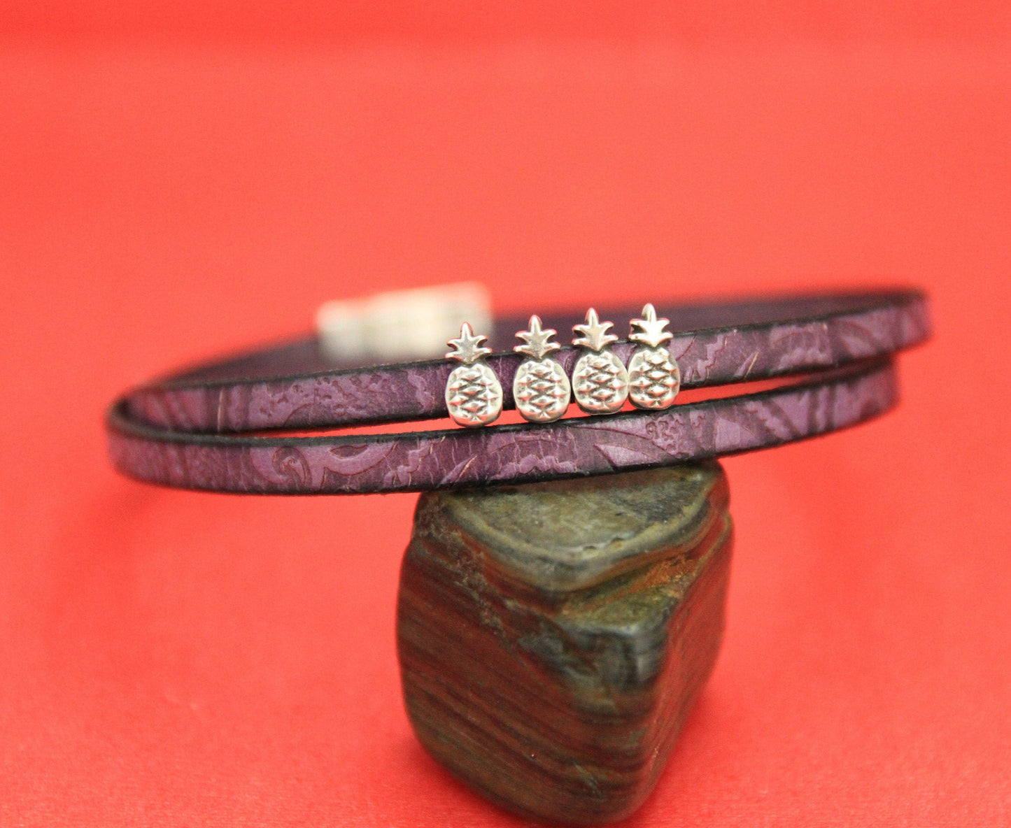 FS0369>>MADE IN EUROPE 4 zamak pineapple sliders 5mm flat cord, 5mm flat cord pineapple sliders Qty4