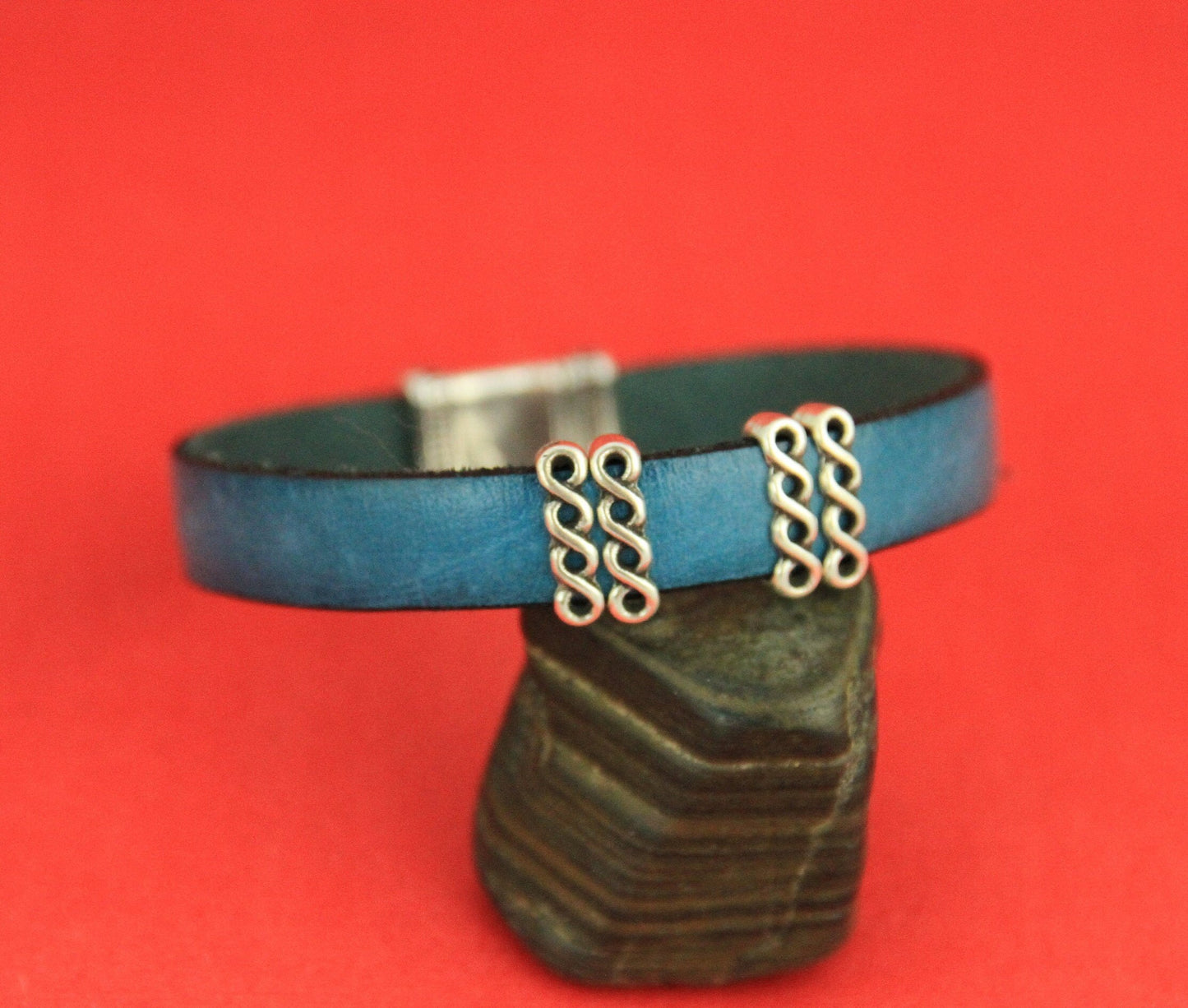 FS0357>>MADE IN EUROPE 4 zamak twisted sliders, 10mm flat cord sliders, Qty4
