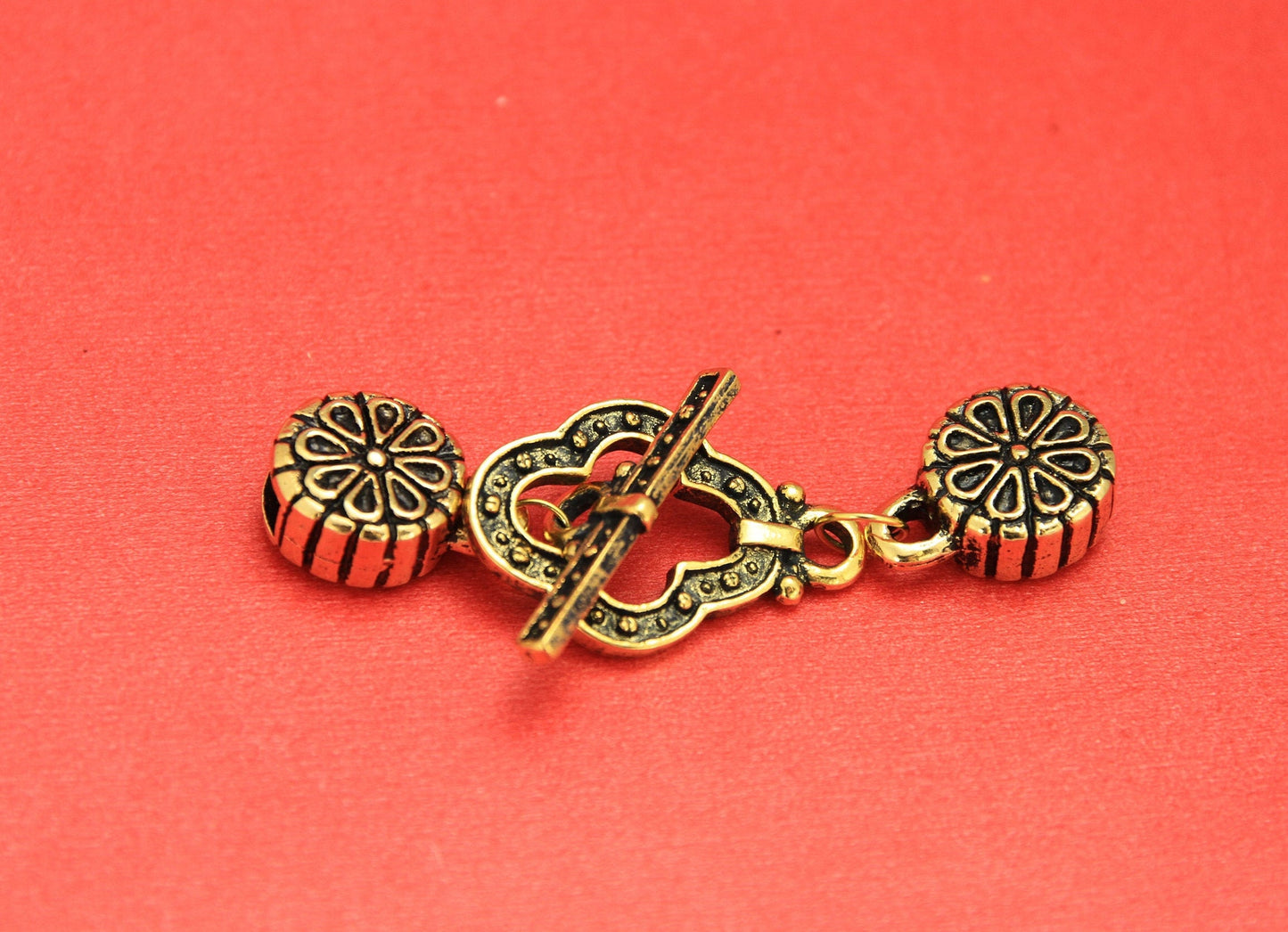 RC0152>>MADE IN EUROPE 4mm round cord toggle clasp, wrap bracelet toggle clasp (X2777)