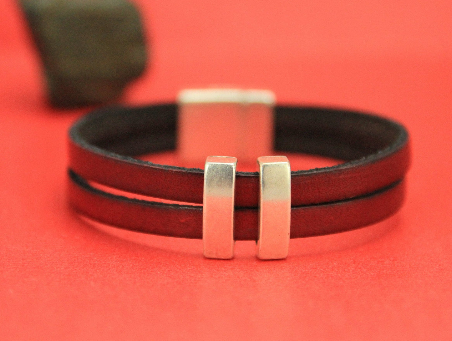 FS0383>>MADE in EUROPE 2 zamak sliders, 13mm flat leather cord zamak slider bars, (75270/13) qty2