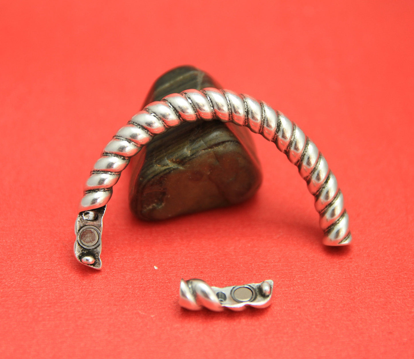 B0074>> MADE IN EUROPE  zamak half bracelet, zamak half bracelet qty 1