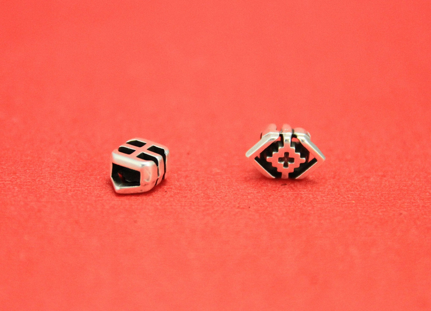 FS0370>>MADE in EUROPE 4 zamak cross sliders, 5mm flat cord zamak tiny cross sliders, zamak  slider for 5mm cord Qty4