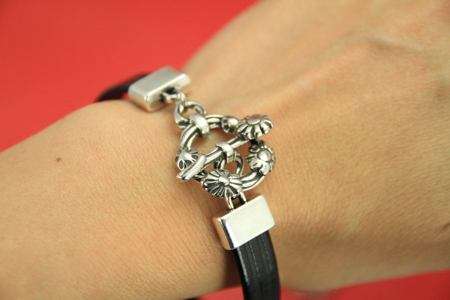 FC0316>>MADE in EUROPE zamak flat toggle clasp, 10mm or 5mm flat cord flower toggle clasp,(F7311S) Qty1
