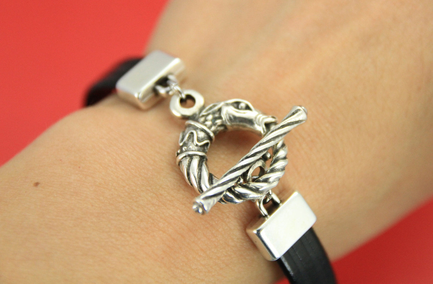FC0317>>MADE in EUROPE zamak sea horse toggle clasp, 10mm or 5mm flat cord sea horse toggle clasp,(X2779S) Qty1