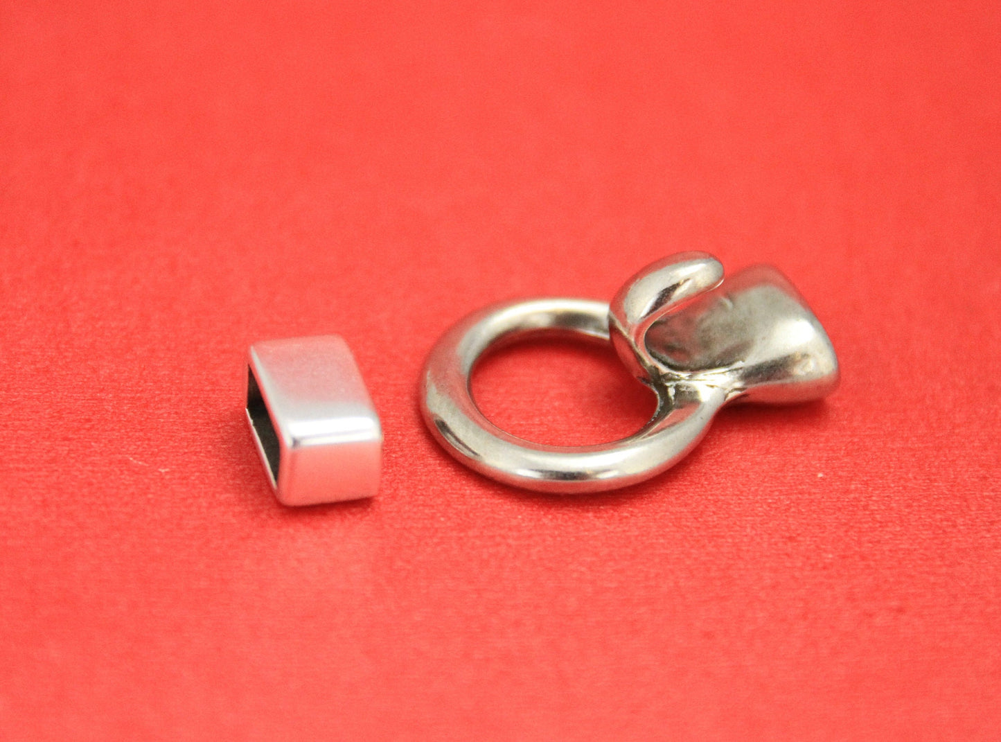 RC0118>>MADE IN EUROPE zamak hook clasp, silver hook clasp for 5mm round cord, hook and loop clasp, (6572/5)Qty1