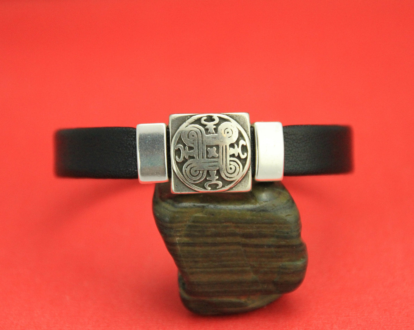 FS0387>> MADE IN EUROPE 2 zamak flat cord sliders, 10mm cord celtic knot sliders, qty2