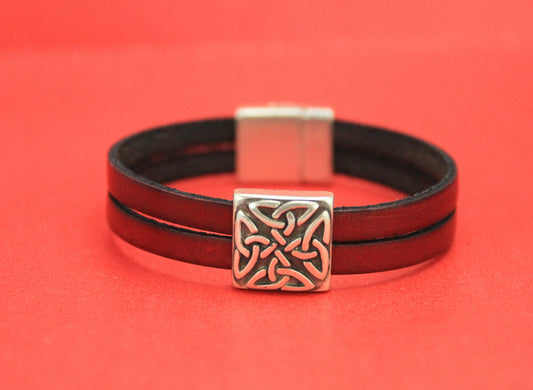 FS0379>>MADE in EUROPE 2 engraved sliders, 13mm flat leather cord zamak engraved slider, celtic knot sliders qty2