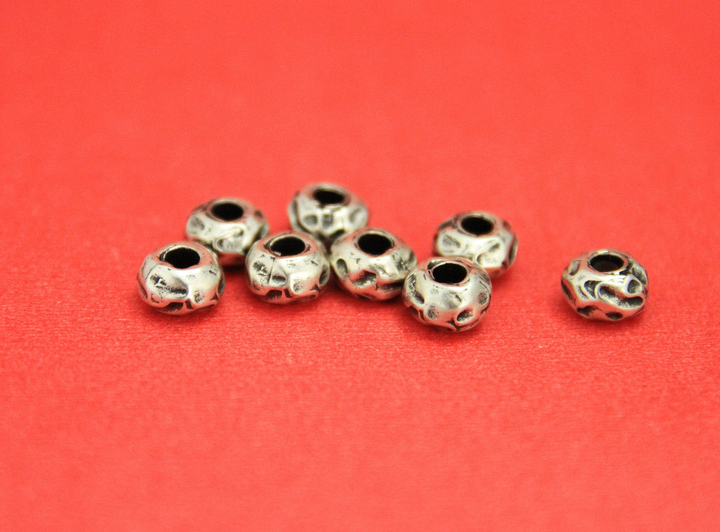 RS0029>> MADE in EUROPE 8 zamak hammered sliders, zamak rondelle beads, round cord rondelle beads, (BO-0055S)Qty8