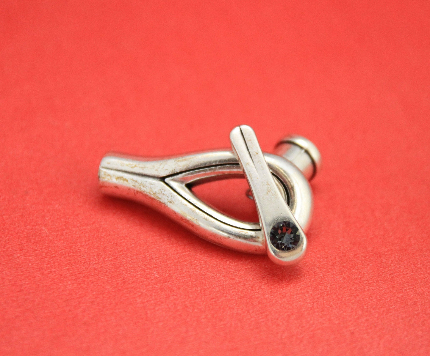 RC0097>>MADE in EUROPE zamak toggle clasp for bracelet, 5mm cord toggle clasp with Swarovski crystal, 3 piece clasp (ng2651) Qty1