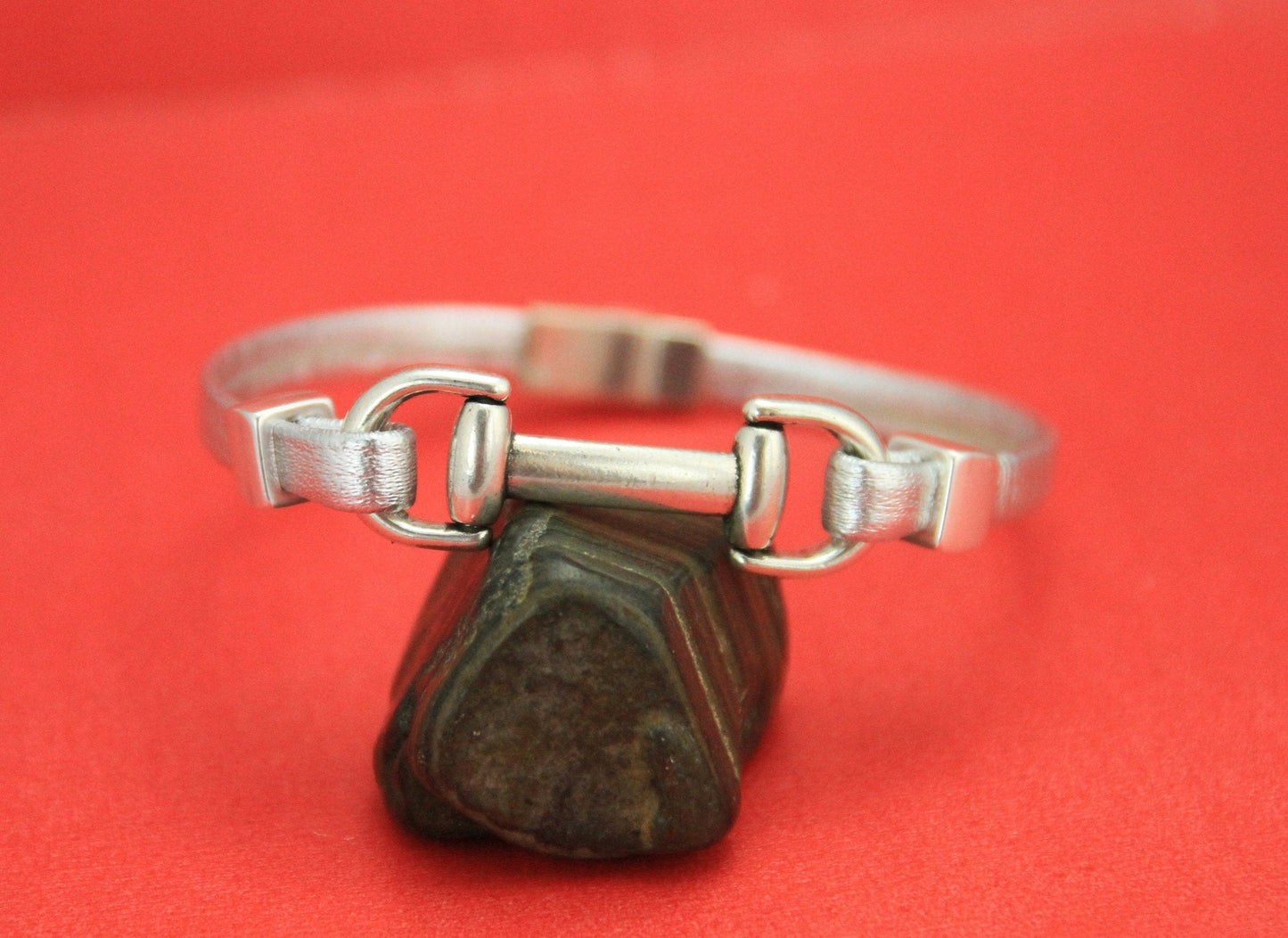 C0134>>MADE in EUROPE flat cord stirrup connector, snuffle bit connector, zamak stirrup connector, Qty1