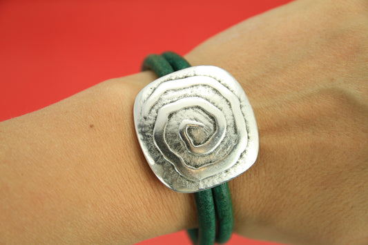 FS0411>>MADE IN EUROPE zamak large slider, greek spiral slider, Qty1