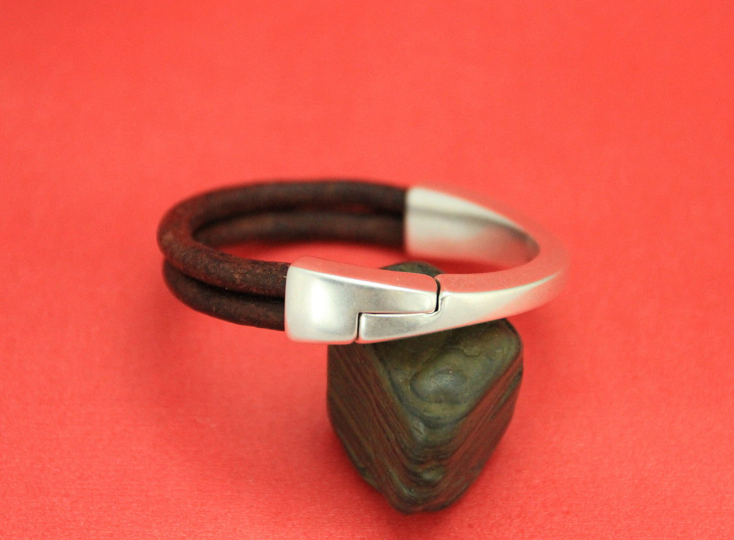 B0081>> MADE IN EUROPE  zamak half bracelet, zamak magnetic half bracelet ,qty 1