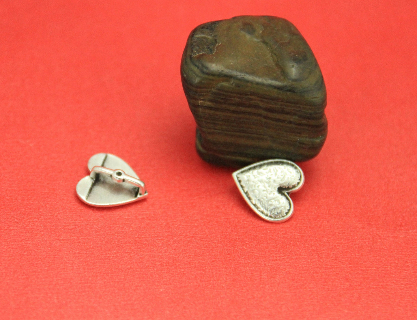 FS0412>>MADE in EUROPE 2 textured zamak heart sliders, 10mm flat cord crimpable sliders, 10mm flat cord heart sliders, qty2