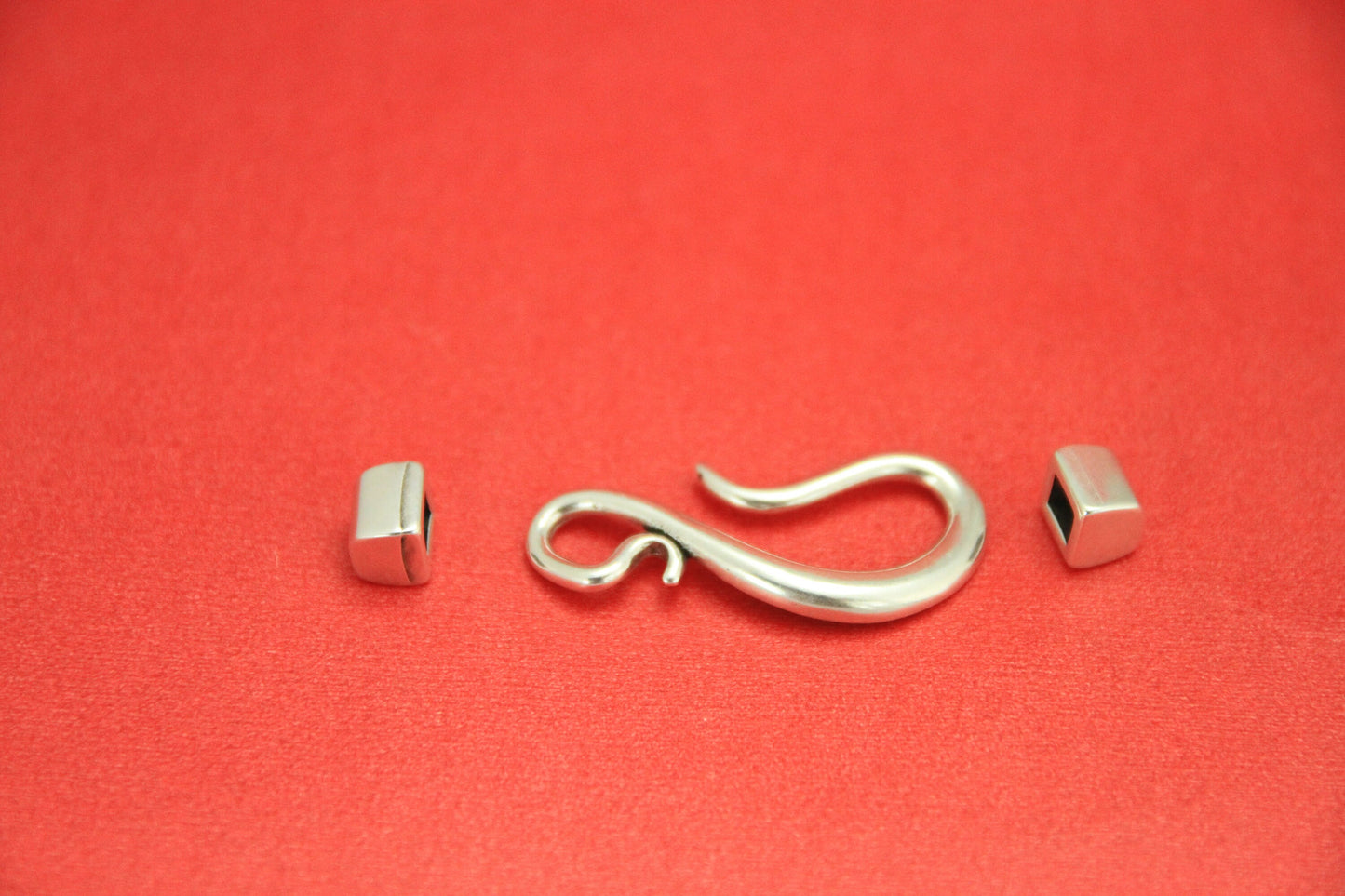 FC0333>>MADE in EUROPE zamak hook clasp set with 2 cord loop makers, silver hook set for bracelet , Qty 1set
