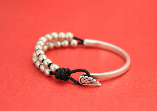 B0082>>MADE in EUROPE zamak angel wing half bracelet, silver half bracelet, zamak half cuff, Qty 1