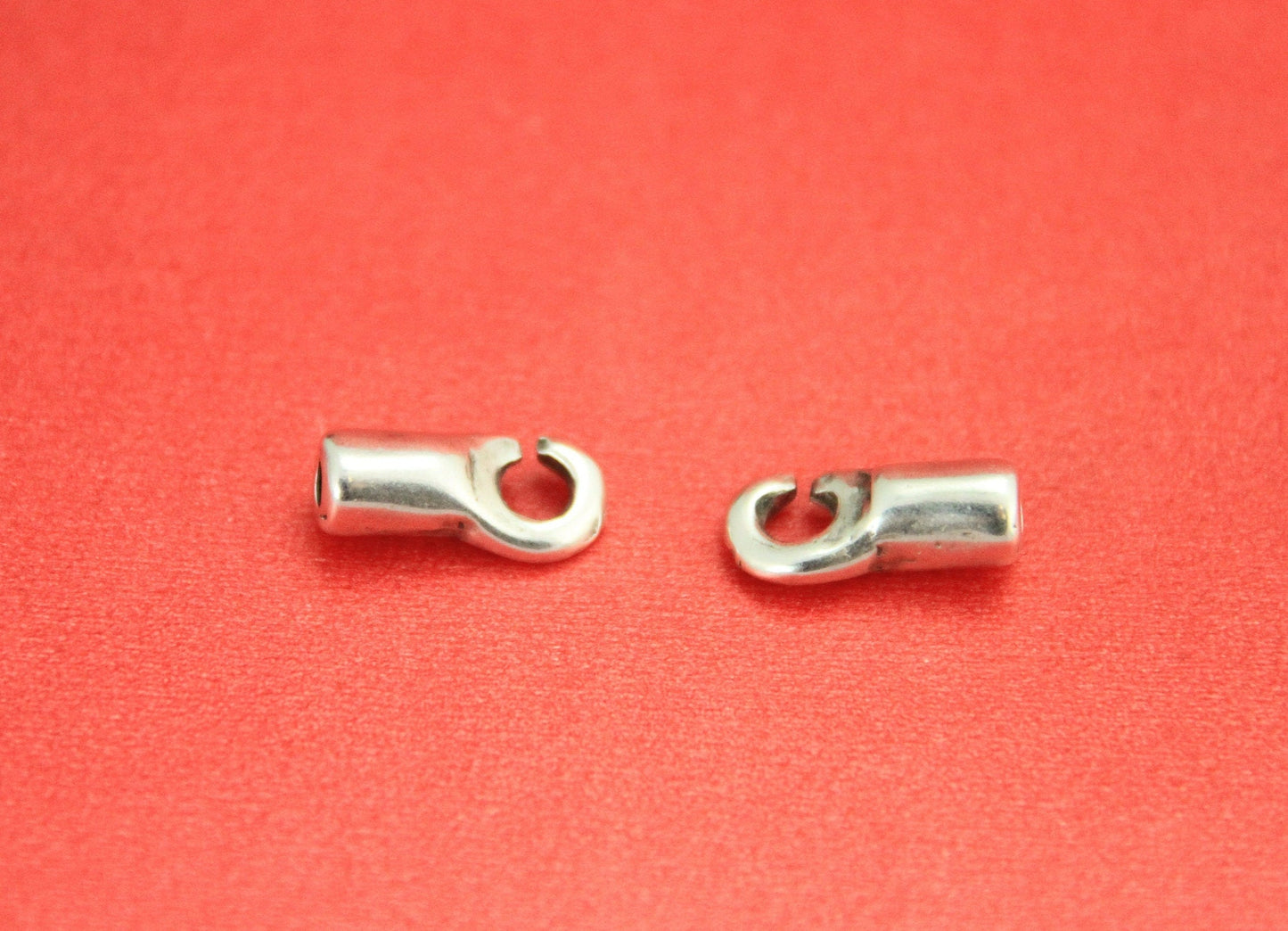 RC0159>>MADE in EUROPE 2 zamak hook clasps for round leather cord, 3mm cord zamak hook clasp, qty2