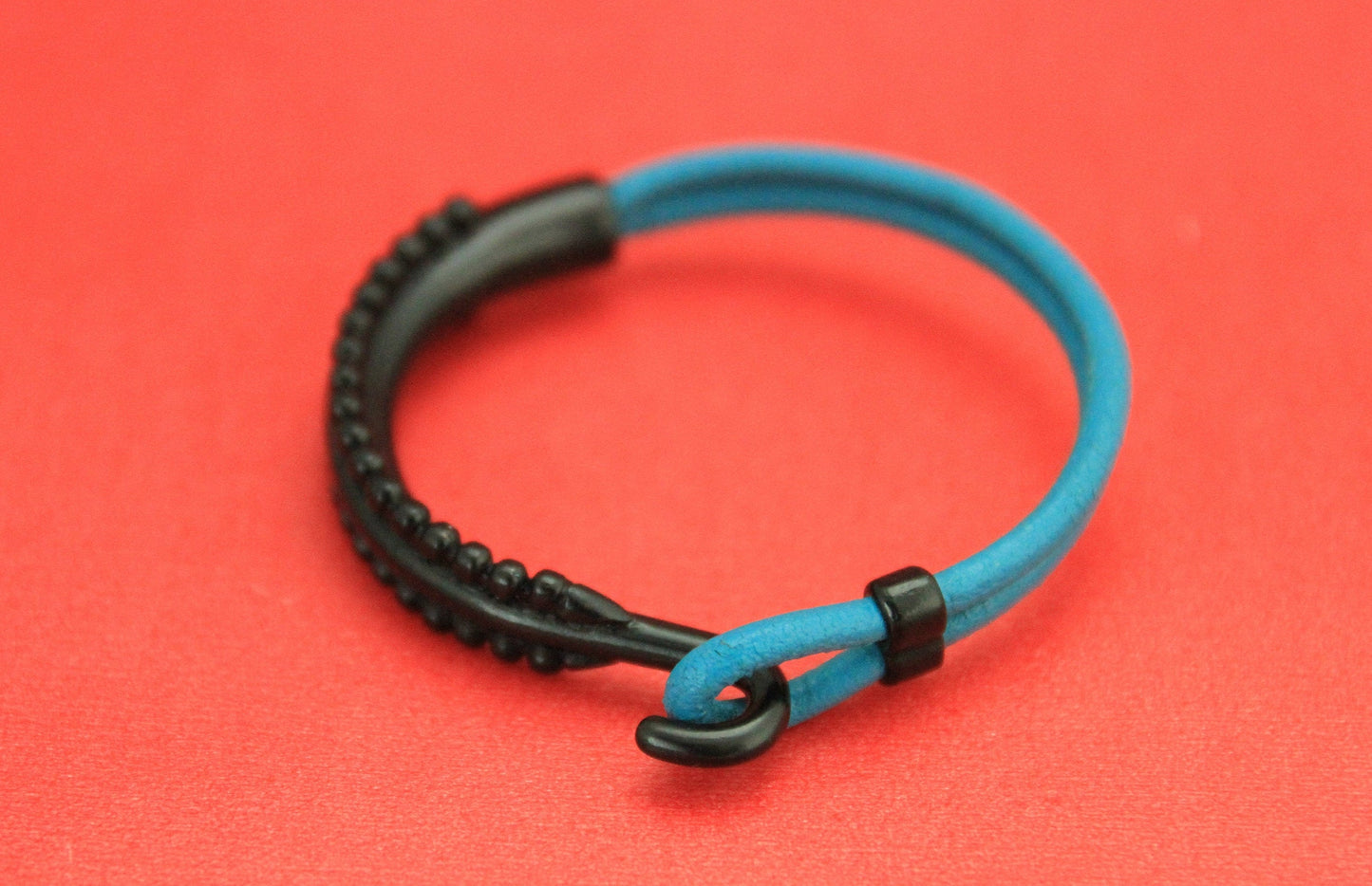 B0083>>MADE IN EUROPE zamak half bracelet with separator, half cuff, black half bracelet, Qty 1set