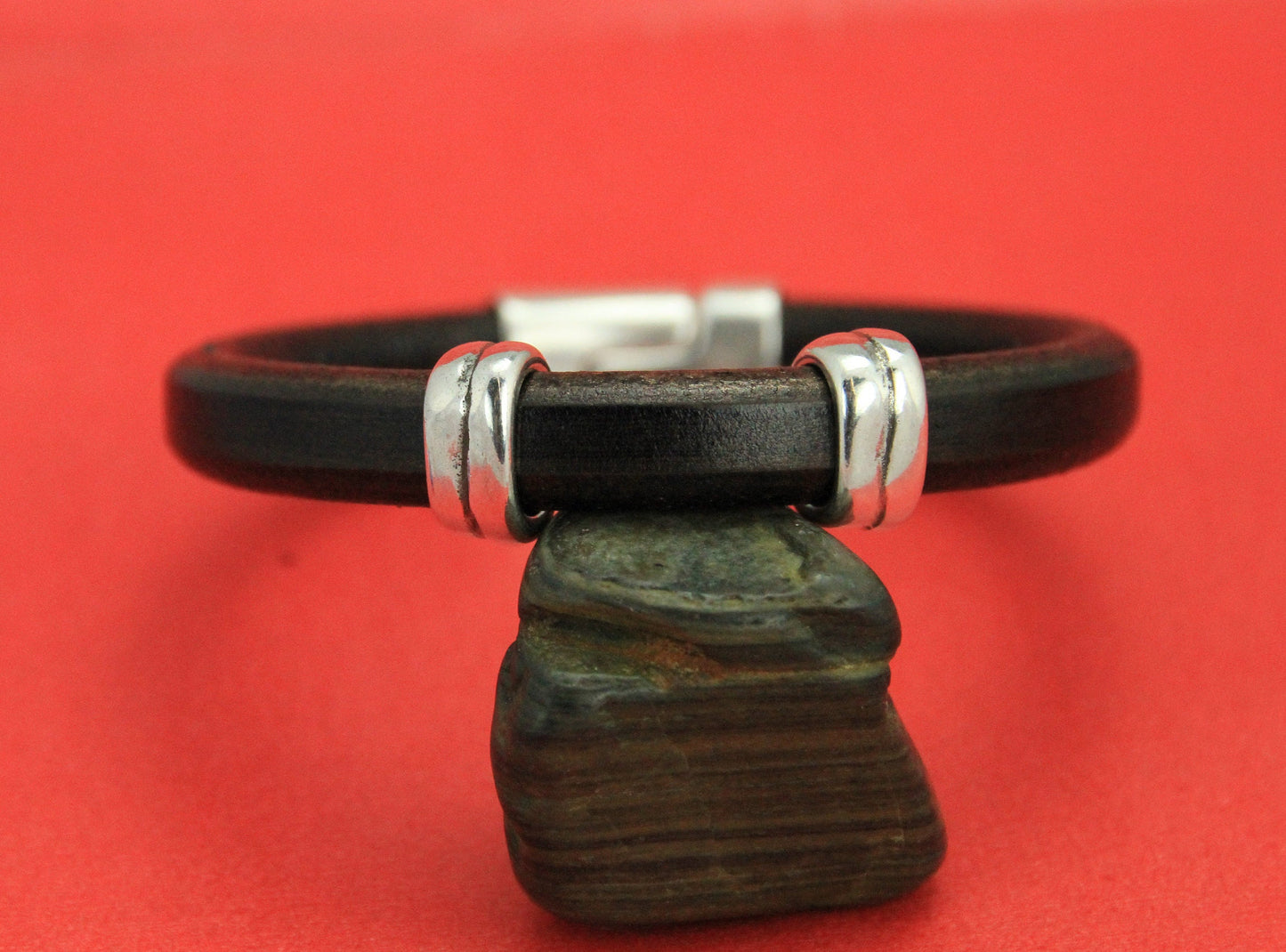 LS0056>> MADE IN EUROPE 2 zamak ring sliders, licorice ring slider, 10x6mm  sliders, Qty2