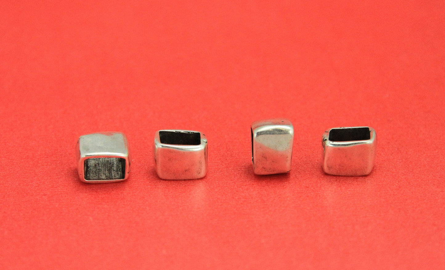 LS0059>> MADE IN EUROPE 4 zamak sliders, licorice cord slider, 10x6mm  sliders, Qty4