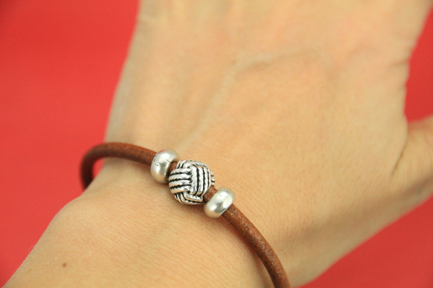 RS0042>>MADE in EUROPE 4 silver zamak beads, Monkey fist knotted beads, 4mm cord beads, qty4