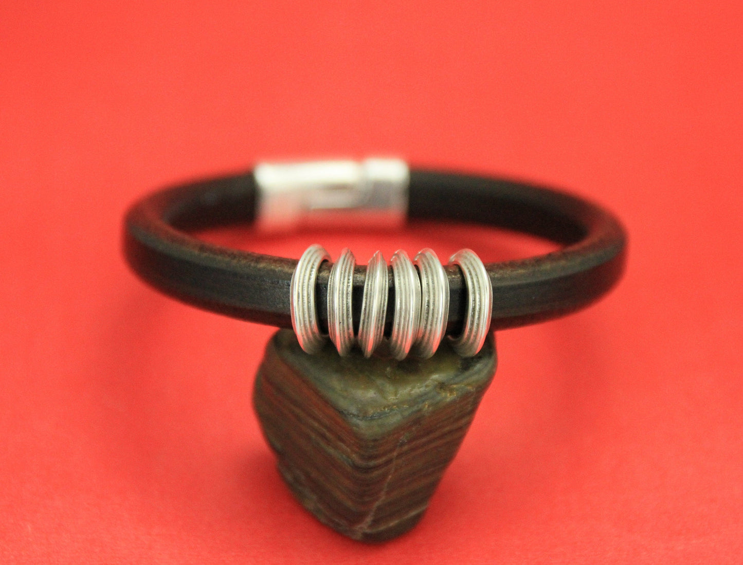 LS0043>>MADE IN EUROPE 5 zamak ring sliders, licorice ring slider, 10x6mm  sliders, silver ring sliders, Qty5